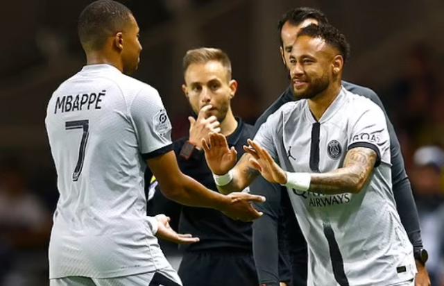 让巴黎的大牌接受轮换 这是主帅加尔捷真正的胜利