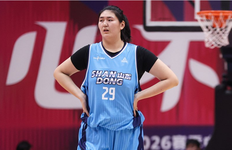 开云注册入口-大争议！张子宇3中3仅5分钟被弃用 卡特44+9+7逆转山东女篮