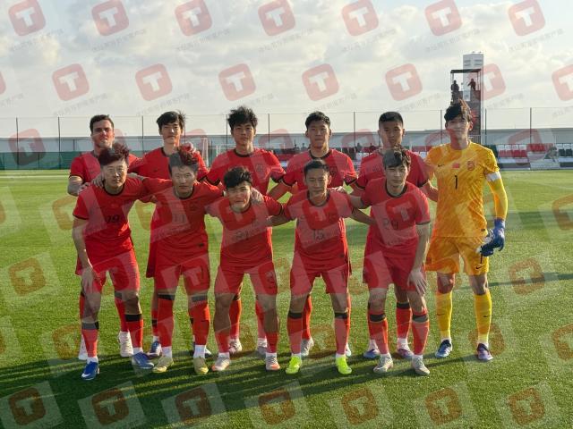 开云体育平台-直击国足热身乌兹别克斯坦 末节连续丢球2比2言和